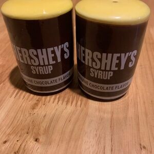 Vintage Hersey Salt and Pepper Shaker.